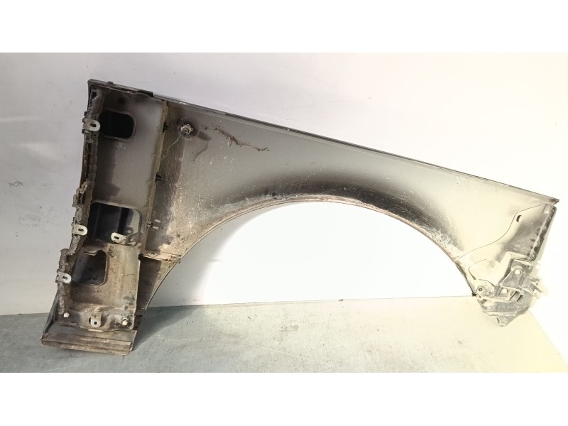 Recambio de aleta delantera izquierda grande para land rover range rover iii (l322) 3.6 d 4x4 referencia OEM IAM   