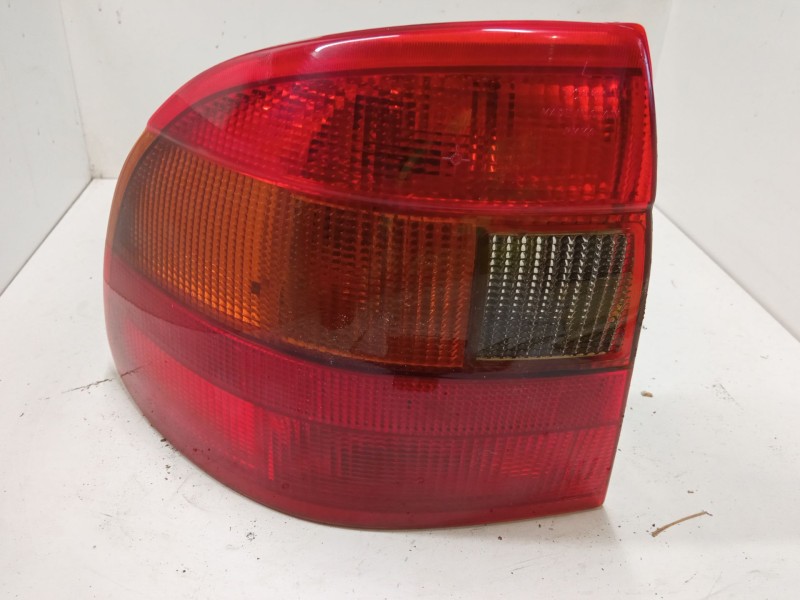 Recambio de piloto trasero izquierdo para opel astra f hatchback (t92) 1.8 i 16v (f08, m08, f68, m68) referencia OEM IAM   