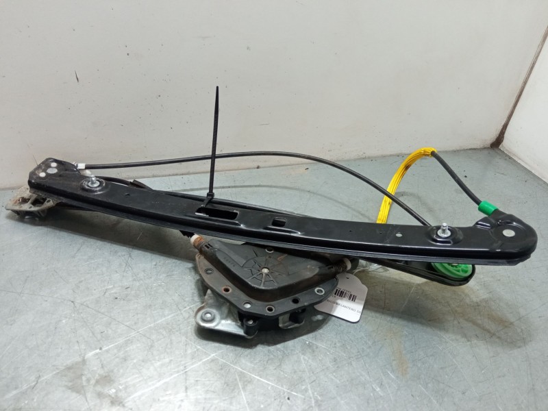 Recambio de elevalunas electrico delantero derecho para bmw 3 touring (e46) 318 i referencia OEM IAM 8196038  