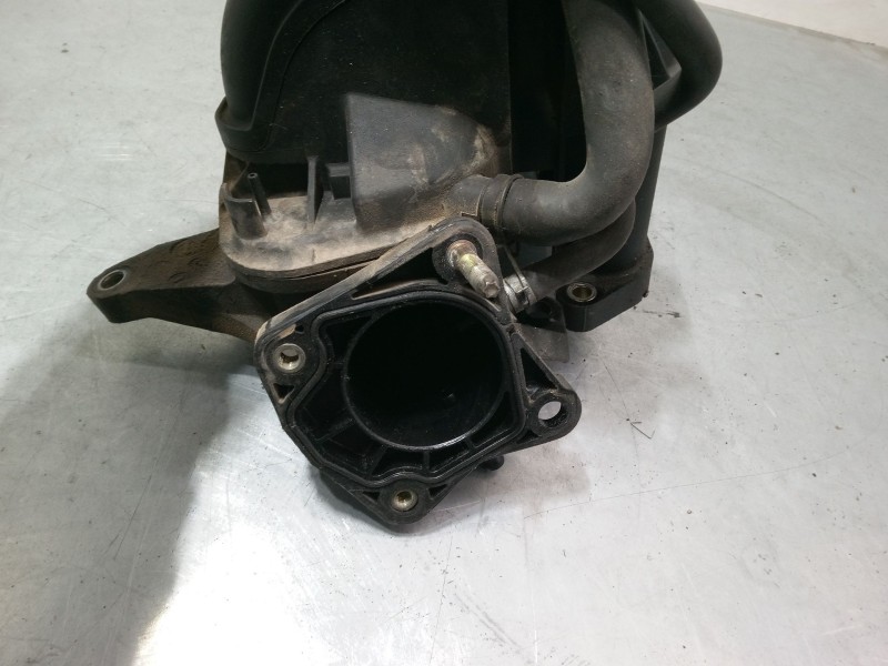 Recambio de colector admision para toyota celica coupé (_t23_) 1.8 16v vt-i (zzt230_) referencia OEM IAM   