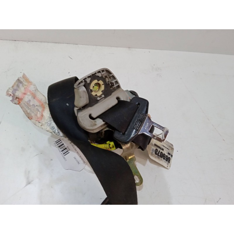 Recambio de cinturon con pretensor delantero izquierdo para toyota corolla verso (_e12_) 2.0 d-4d (cde120_) referencia OEM IAM  