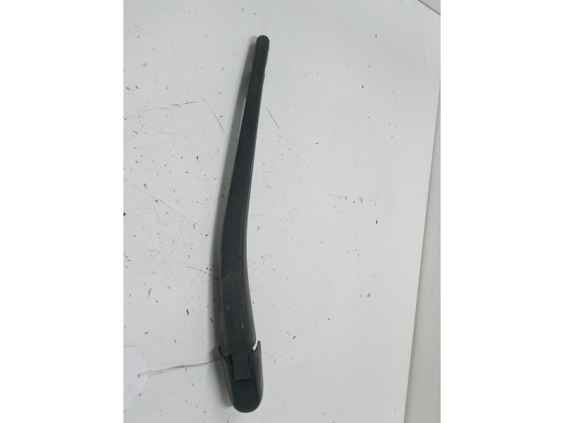 Recambio de brazo limpia trasero para nissan x-trail ii (t31) 2.0 dci referencia OEM IAM   