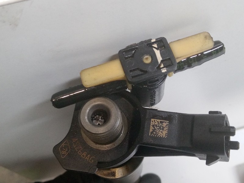 Recambio de inyector para nissan x-trail ii (t31) 2.0 dci referencia OEM IAM   