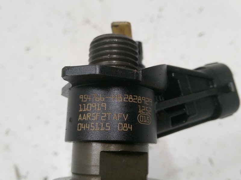 Recambio de inyector para nissan x-trail ii (t31) 2.0 dci referencia OEM IAM   