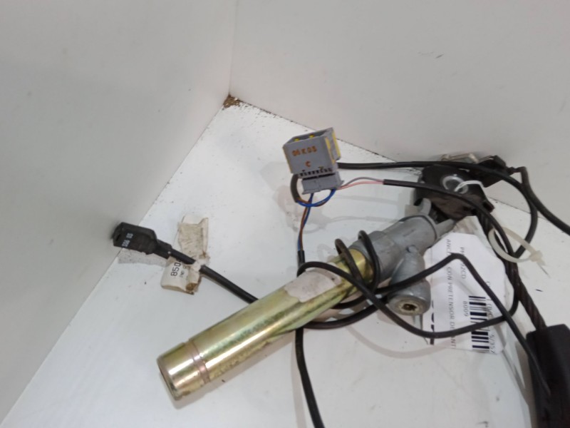 Recambio de anclaje con pretensor delantero izquierdo para renault clio i (b/c57_, 5/357_) 1.2 (b/c/s57a, b/c57s, 5/357f, 5/357j