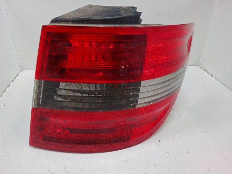 Recambio de piloto trasero derecho para mercedes-benz clase b sports tourer (w245) b 150 (245.231) referencia OEM IAM   