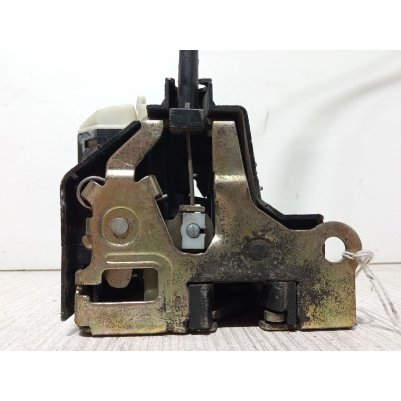 Recambio de cerradura puerta delantera izquierda para renault clio ii (bb_, cb_) 1.5 dci (b/cb07) referencia OEM IAM   