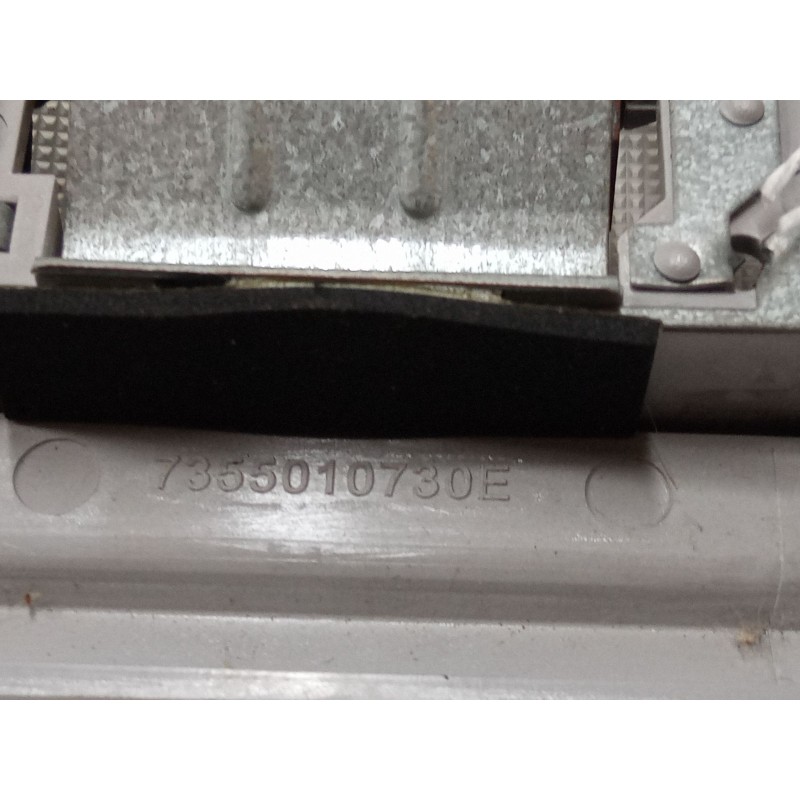 Recambio de luz interior delantera para fiat doblo cargo (263_) 1.3 d multijet referencia OEM IAM 7355010730  