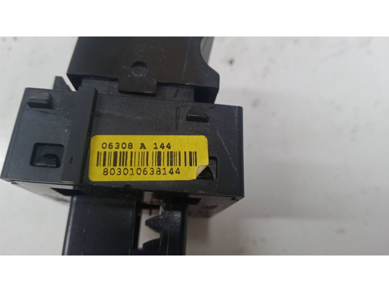 Recambio de mando elevalunas delantero izquierdo para fiat bravo ii (198_) 1.9 d multijet (198axb1a) referencia OEM IAM   