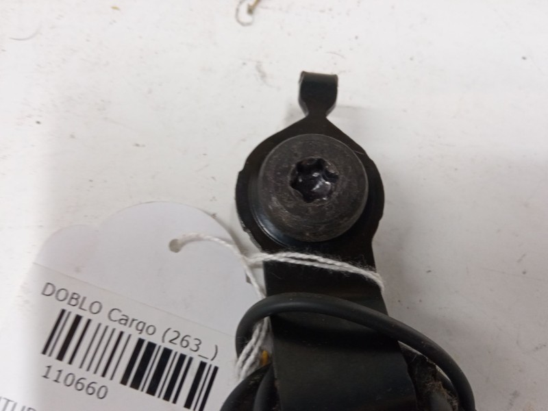 Recambio de anclaje cinturon delantero izquierdo para fiat doblo cargo (263_) 1.3 d multijet referencia OEM IAM   