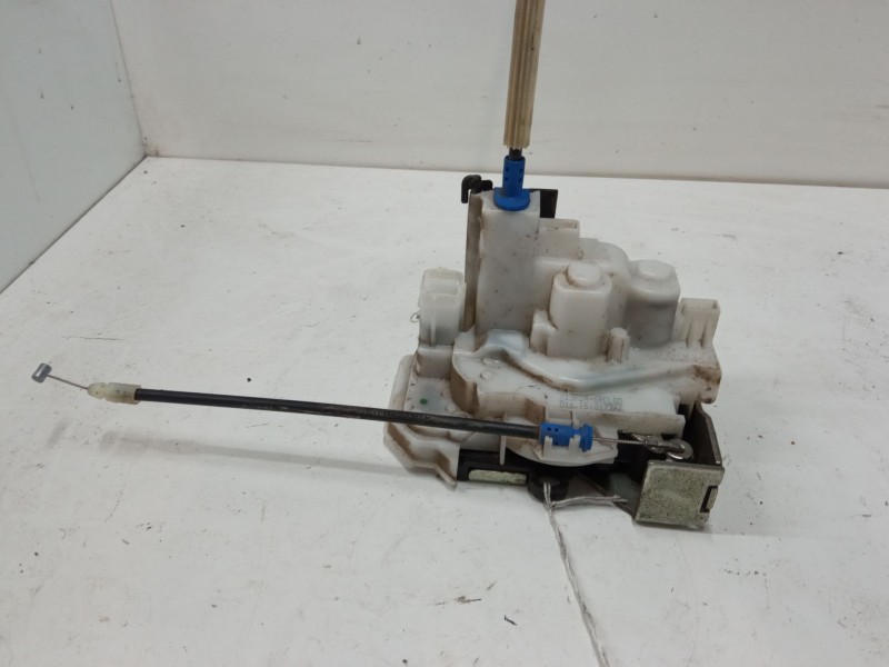 Recambio de cerradura puerta delantera derecha para fiat doblo cargo (263_) 1.3 d multijet referencia OEM IAM 5117366  