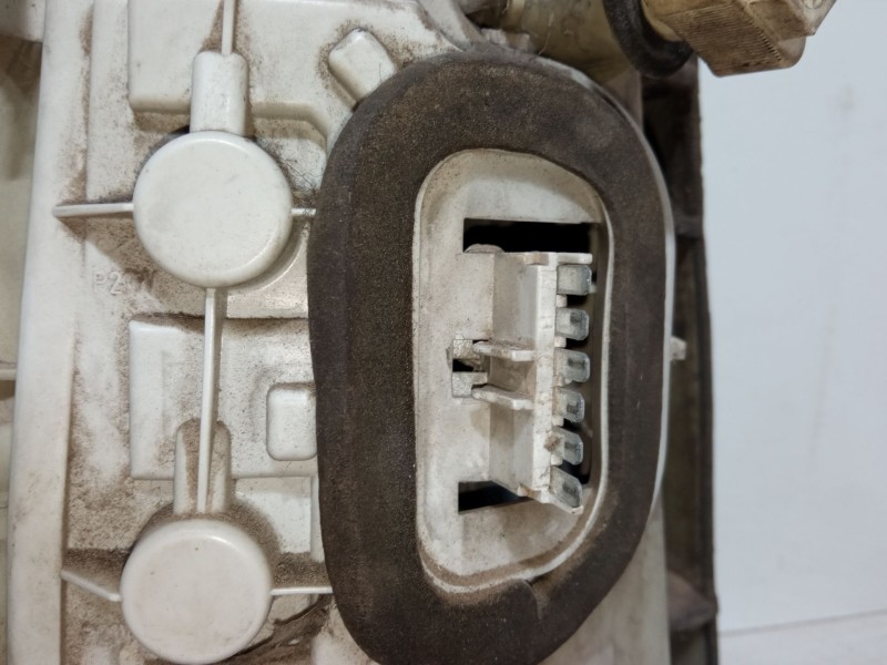 Recambio de piloto trasero derecho para opel astra g sedán (t98) 2.0 dti 16v (f69) referencia OEM IAM 93241043  