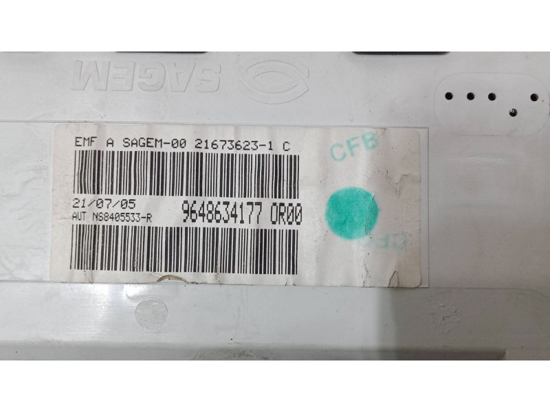 Recambio de pantalla interior reloj para peugeot 1007 (km_) 1.4 hdi referencia OEM IAM 9648634177  