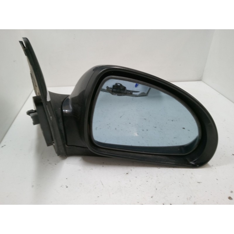 Recambio de retrovisor electrico derecho para kia cee´d sw (ed) 2.0 crdi 140 referencia OEM IAM   