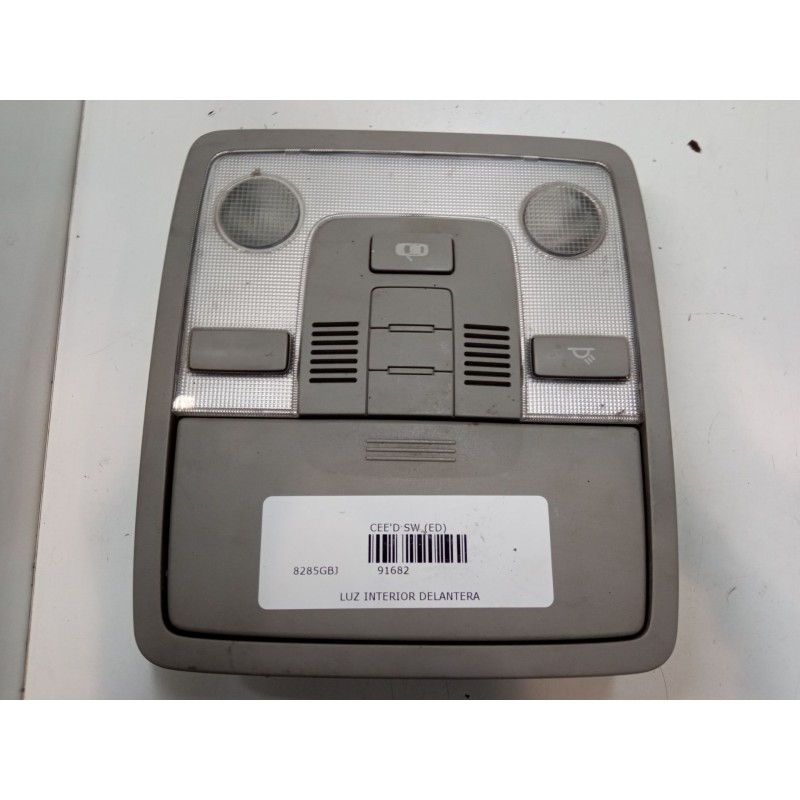 Recambio de luz interior delantera para kia cee´d sw (ed) 2.0 crdi 140 referencia OEM IAM   