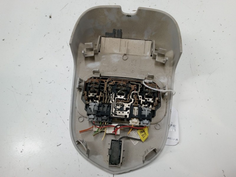 Recambio de luz interior delantera para peugeot 308 i (4a_, 4c_) 1.6 hdi referencia OEM IAM   