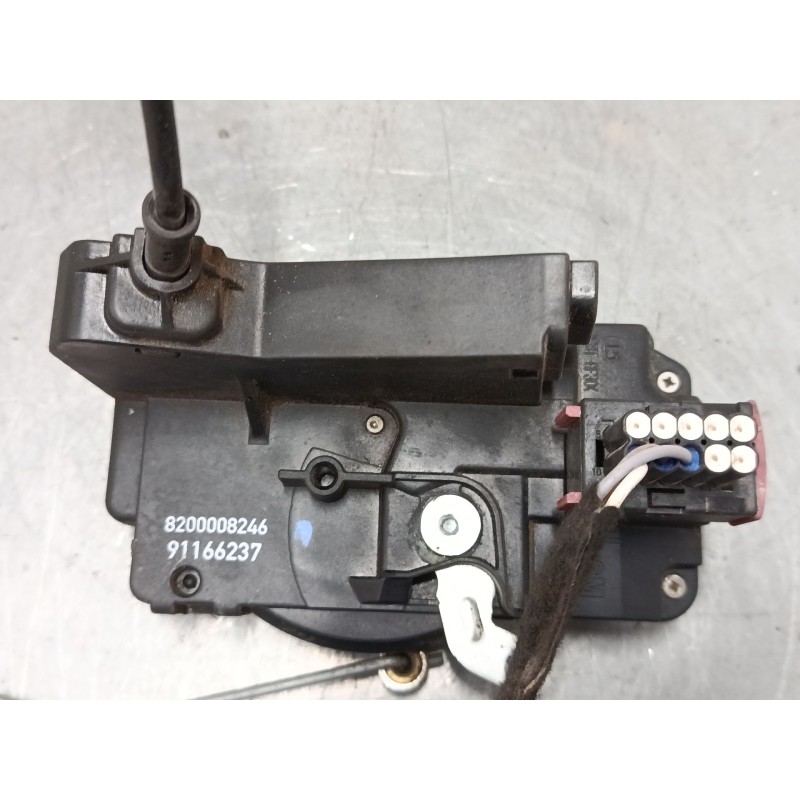 Recambio de cerradura puerta delantera izquierda para renault trafic ii autobús (jl) 2.0 dci 115 referencia OEM IAM 91166237  