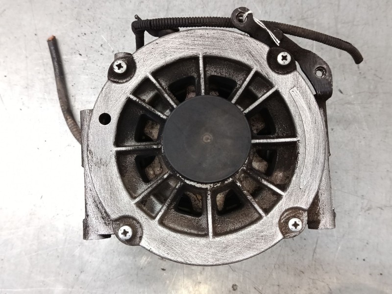 Recambio de alternador para mercedes-benz clase c (w203) c 220 cdi (203.006) referencia OEM IAM A0001502550  