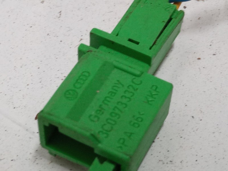 Recambio de anclaje cinturon delantero derecho para seat ibiza iv (6j5, 6p1) 1.2 tsi referencia OEM IAM   