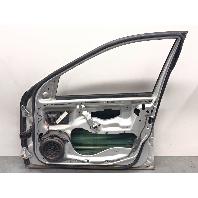 Recambio de puerta delantera derecha para mercedes-benz clase c (w203) c 220 cdi (203.006) referencia OEM IAM   