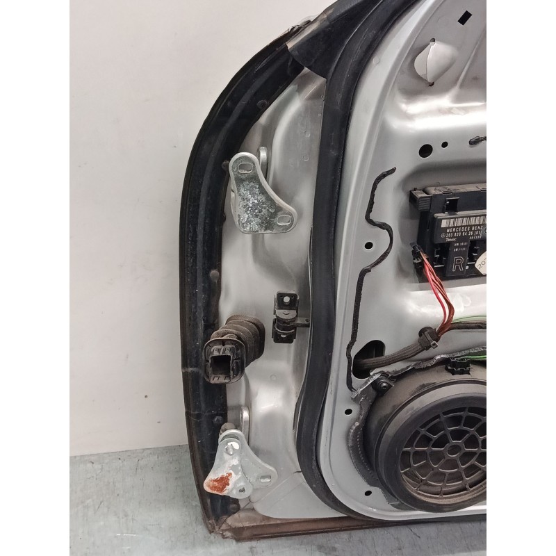 Recambio de puerta delantera derecha para mercedes-benz clase c (w203) c 220 cdi (203.006) referencia OEM IAM   