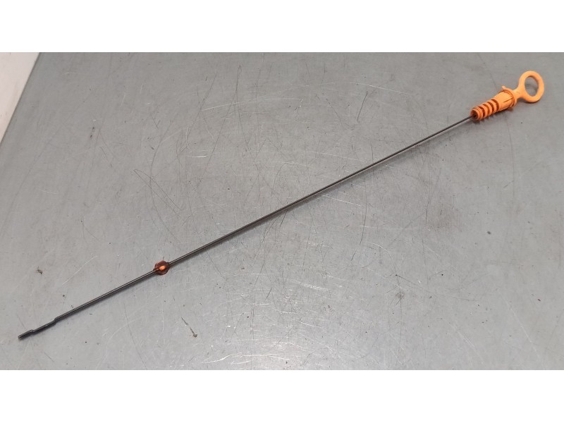 Recambio de varilla aceite para seat leon (1p1) 1.9 tdi referencia OEM IAM   