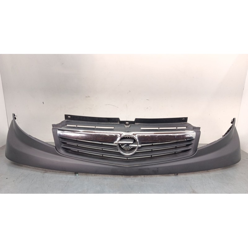 Recambio de rejilla capo grande para opel vivaro a autobús (x83) 2.5 cdti (f7, j7, a07) referencia OEM IAM 93856149  