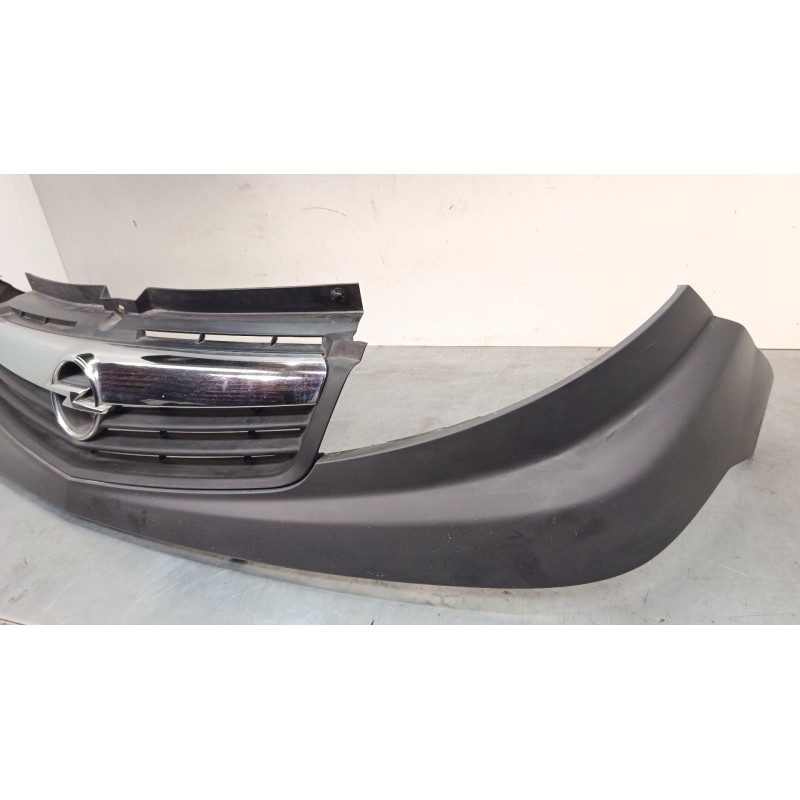 Recambio de rejilla capo grande para opel vivaro a autobús (x83) 2.5 cdti (f7, j7, a07) referencia OEM IAM 93856149  