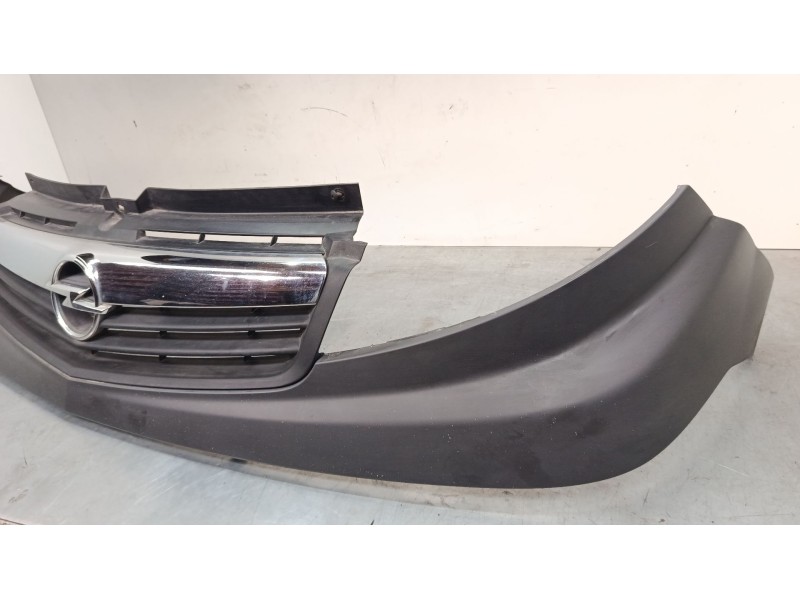 Recambio de rejilla capo grande para opel vivaro a autobús (x83) 2.5 cdti (f7, j7, a07) referencia OEM IAM 93856149  