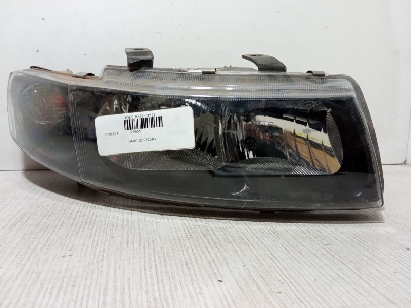 Recambio de faro derecho para seat toledo ii (1m2) 1.9 tdi referencia OEM IAM   