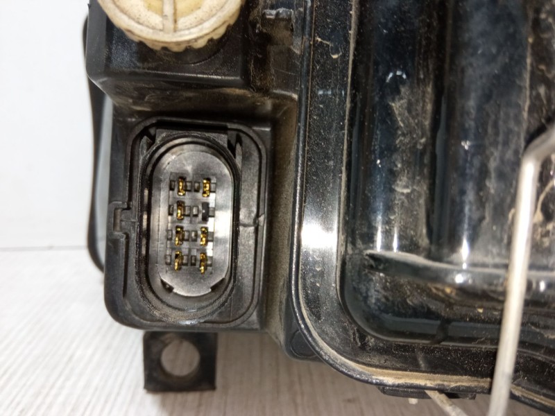 Recambio de faro derecho para seat toledo ii (1m2) 1.9 tdi referencia OEM IAM   