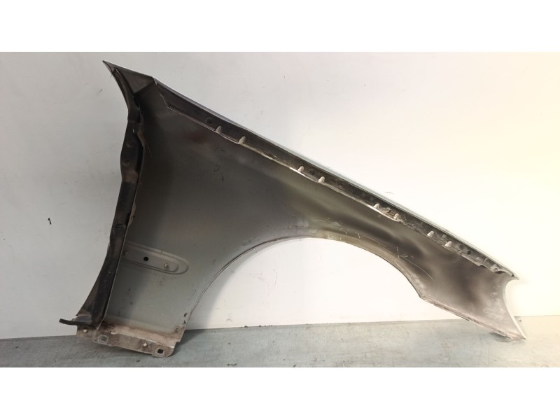 Recambio de aleta delantera izquierda para mercedes-benz clase c (w203) c 220 cdi (203.006) referencia OEM IAM   