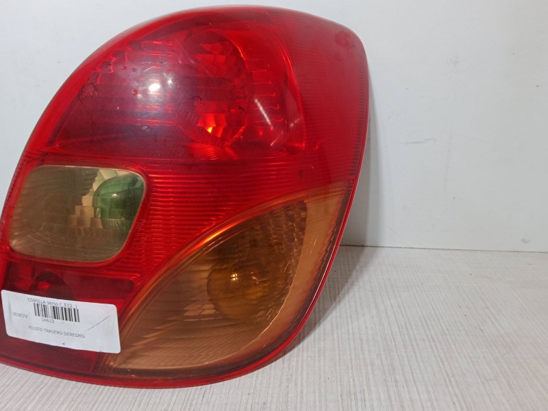 Recambio de piloto trasero derecho para toyota corolla verso (_e12_) 2.0 d-4d (cde120_) referencia OEM IAM   