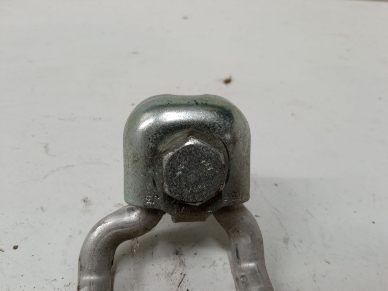 Recambio de anclaje cinturon trasero izquierdo para seat ibiza iii (6l1) 1.4 tdi referencia OEM IAM   