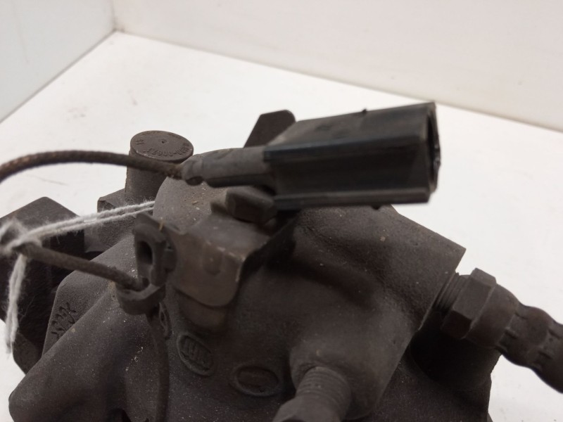 Recambio de pinza freno delantera izquierda para fiat doblo cargo (263_) 1.3 d multijet referencia OEM IAM   