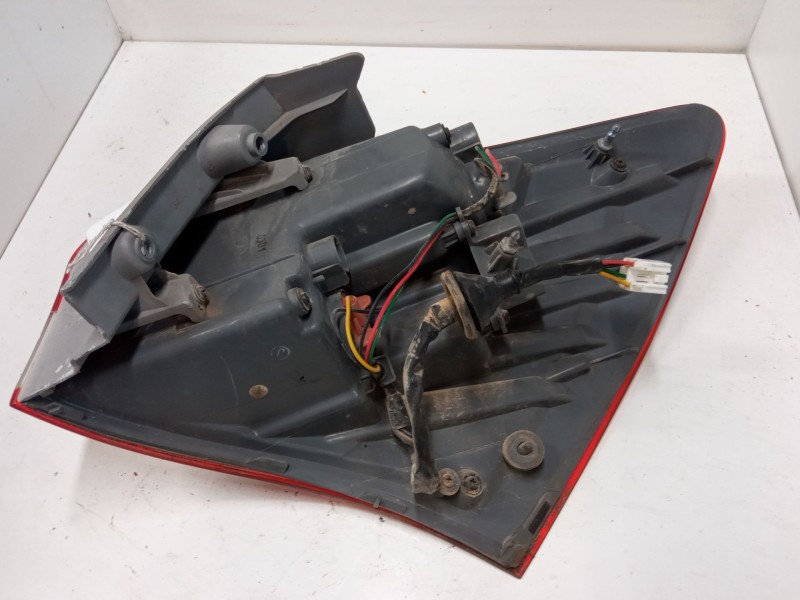 Recambio de piloto trasero izquierdo para hyundai ix20 (jc) 1.4 referencia OEM IAM   