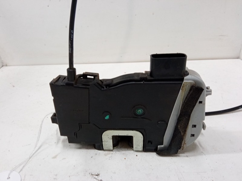 Recambio de cerradura puerta delantera derecha para hyundai ix20 (jc) 1.4 referencia OEM IAM 813201k020  