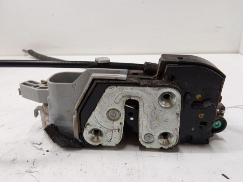 Recambio de cerradura puerta delantera derecha para hyundai ix20 (jc) 1.4 referencia OEM IAM 813201k020  