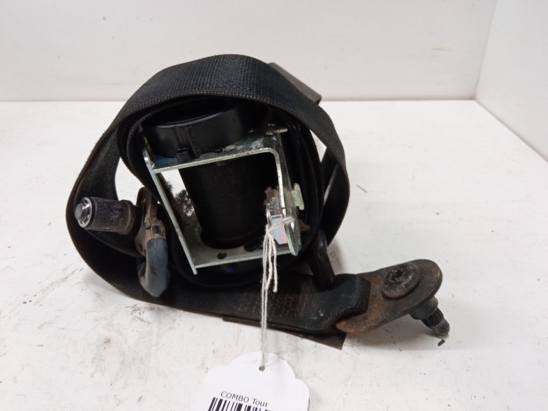 Recambio de cinturon seguridad delantero izquierdo para opel combo tour 1.3 cdti 16v referencia OEM IAM   