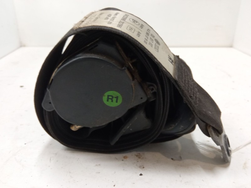 Recambio de cinturon seguridad trasero derecho para volkswagen caravelle 2,4 5v 2-aab-2m referencia OEM IAM   
