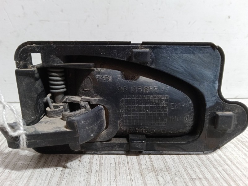 Recambio de maneta interior puerta delantera derecha para citroën saxo (s0, s1) 1.4 vts referencia OEM IAM 9618585577  