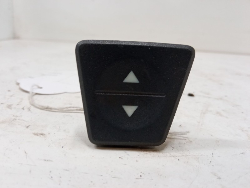 Recambio de mando elevalunas delantero derecho para fiat panda / panda classic (169_) 1.3 d multijet (169.axc1a) referencia OEM 