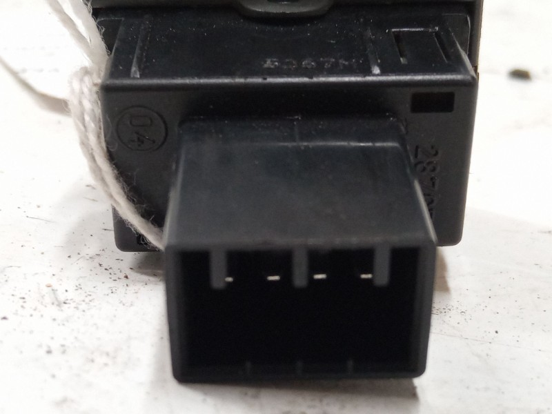 Recambio de mando elevalunas delantero derecho para fiat panda / panda classic (169_) 1.3 d multijet (169.axc1a) referencia OEM 