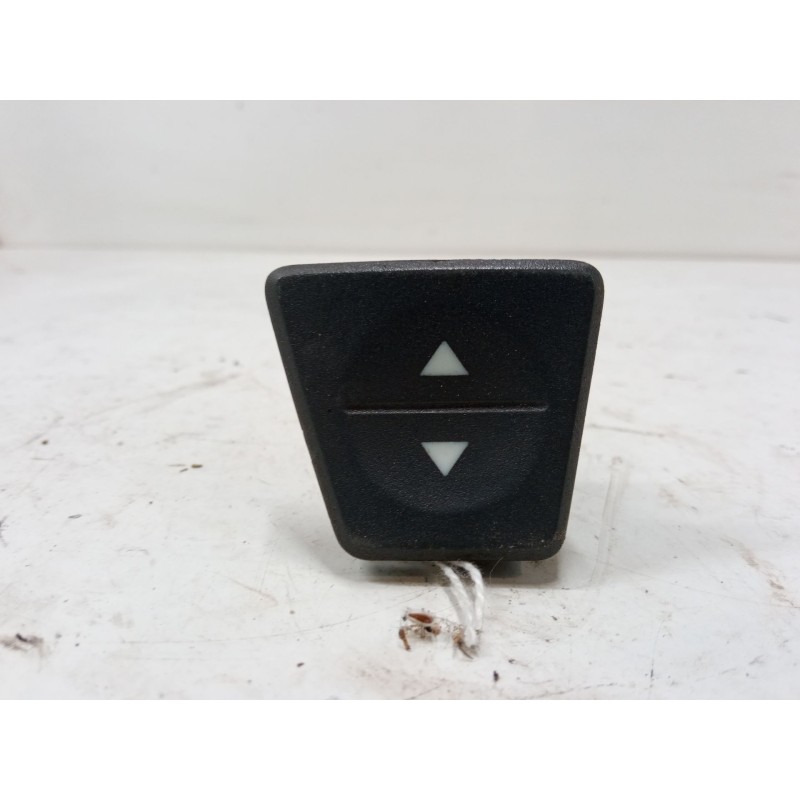 Recambio de mando elevalunas delantero izquierdo para fiat panda / panda classic (169_) 1.3 d multijet (169.axc1a) referencia OE
