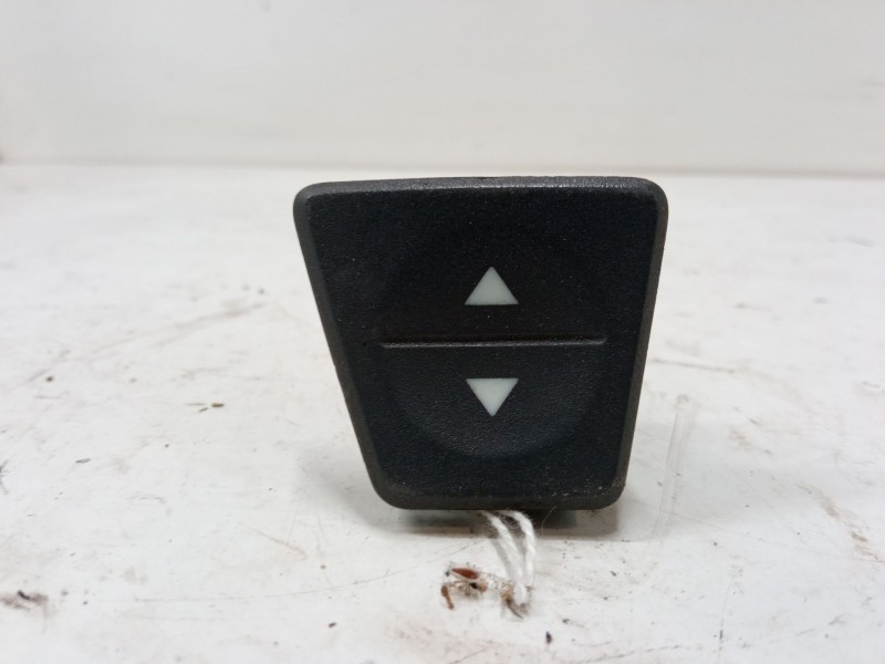 Recambio de mando elevalunas delantero izquierdo para fiat panda / panda classic (169_) 1.3 d multijet (169.axc1a) referencia OE