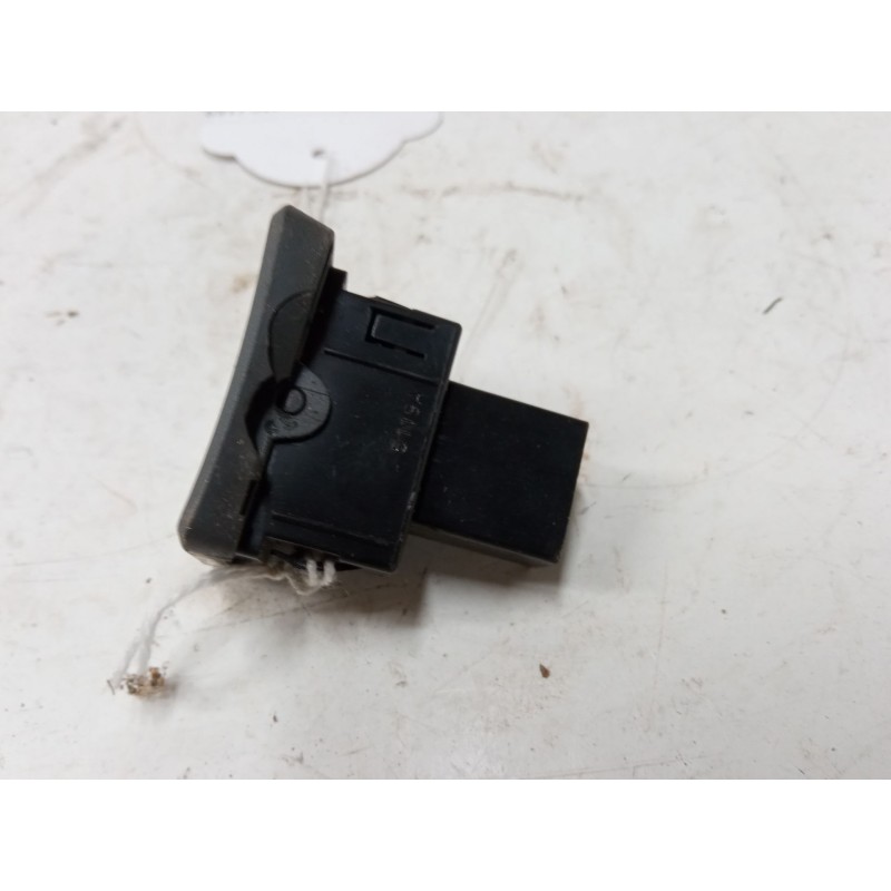 Recambio de mando elevalunas delantero izquierdo para fiat panda / panda classic (169_) 1.3 d multijet (169.axc1a) referencia OE