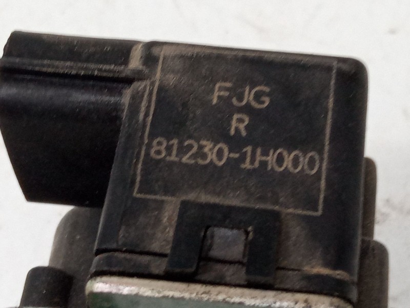 Recambio de cerradura maletero / porton para hyundai ix20 (jc) 1.4 referencia OEM IAM 812301H000  