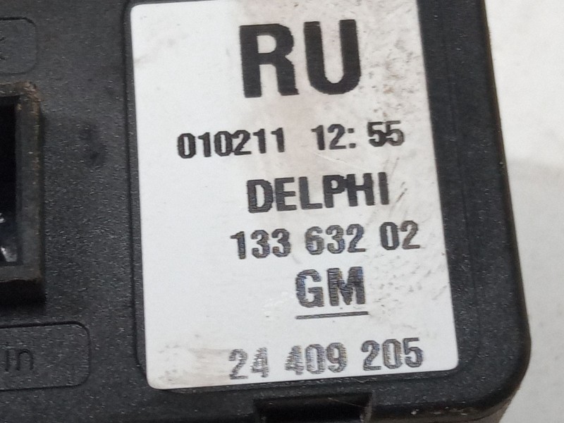 Recambio de mando elevalunas delantero izquierdo para opel combo tour 1.3 cdti 16v referencia OEM IAM   