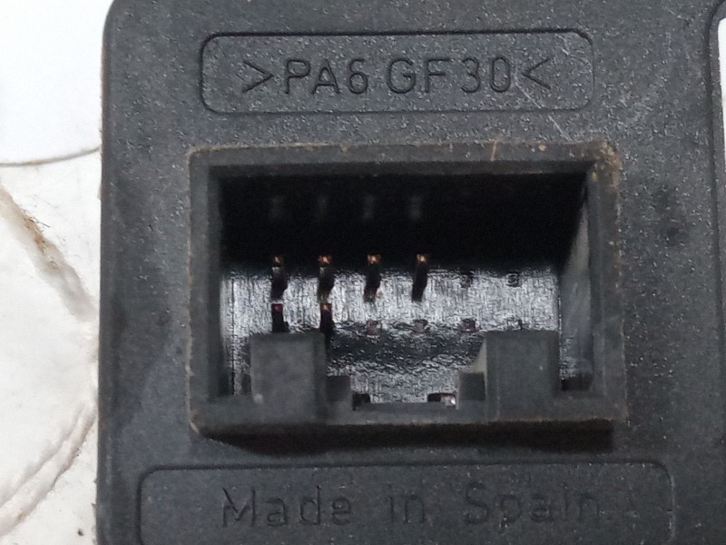 Recambio de mando elevalunas delantero izquierdo para opel combo tour 1.3 cdti 16v referencia OEM IAM   