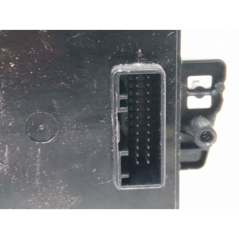 Recambio de mando climatizador para renault megane iii hatchback (bz0/1_, b3_) 1.6 16v (bz1b, bz1h) referencia OEM IAM T1001936V